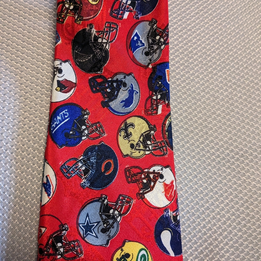 Vintage Team NFL Necktie Mens Red Shirt Tie 90s Sports Football Dead stock - Picture 4 of 4